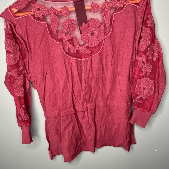 Free People x New Romantics Tropicali Lace Sweatshirt - Macaroon - Picture 9 of 12